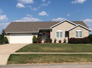 3229 Camrose Dr, Hudsonville, MI 49426