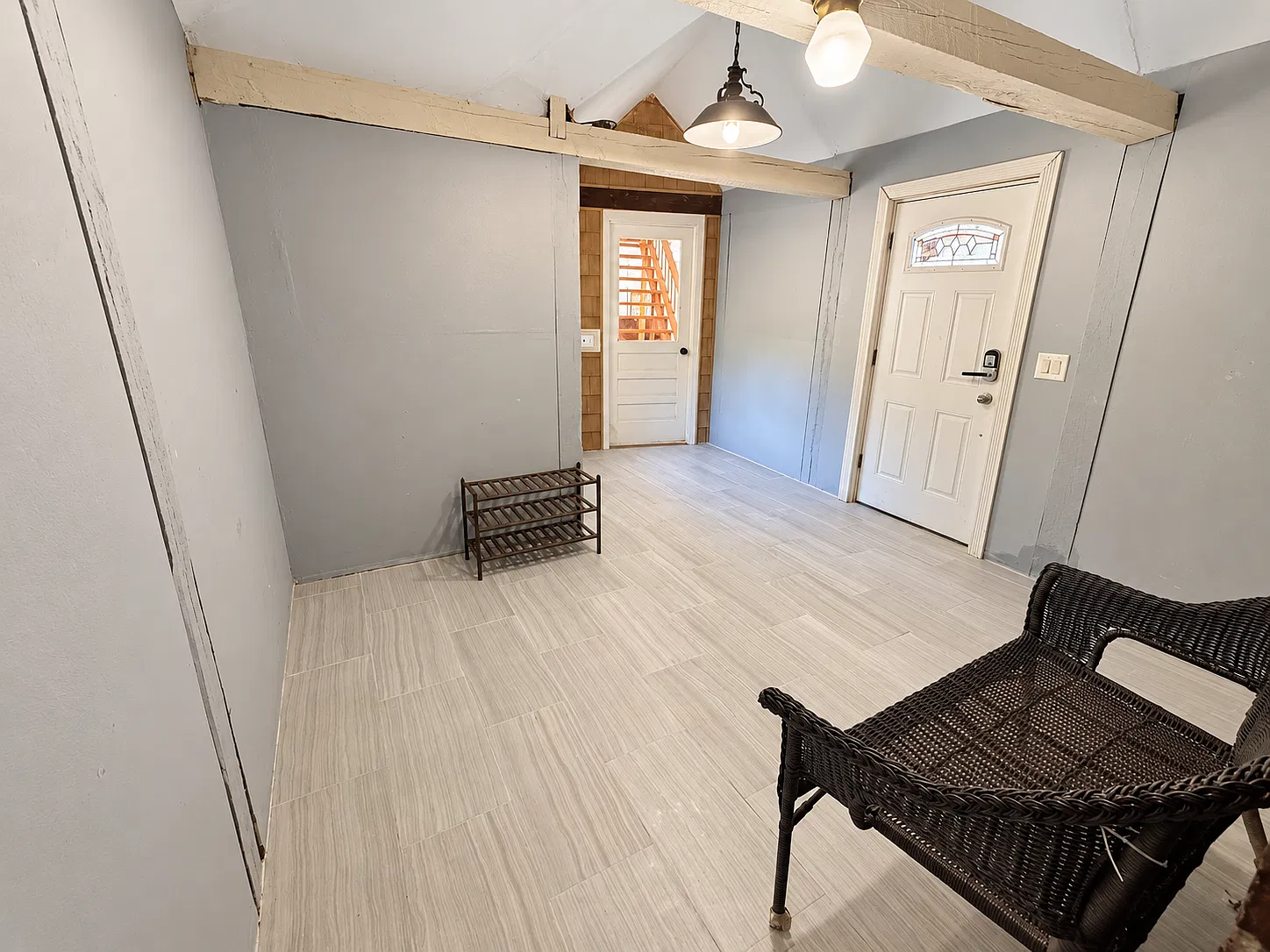 4 bed, 2.5 bath, 2381 sqft, $2,800 — Photo 3