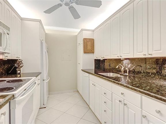 4th image of 555 Park Shore Dr #B-208