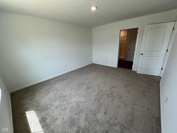 5th image of 3334 Godby Dr