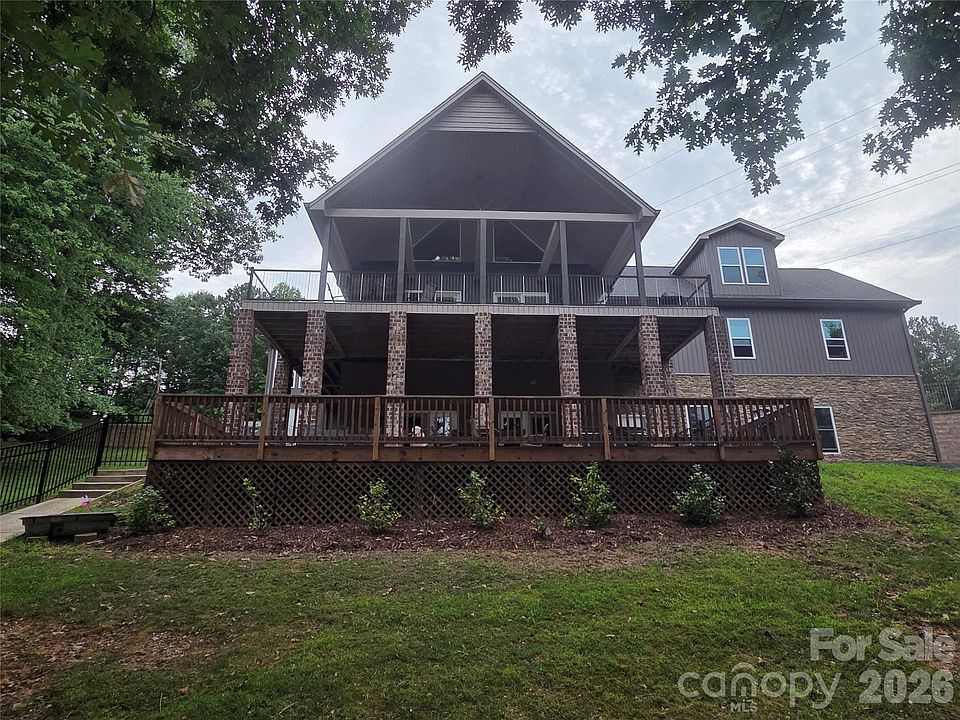 1st image of 393 Stillwater Rd