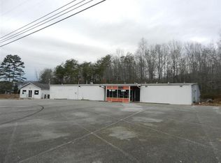 3040 Roane State Hwy, Harriman, TN 37748