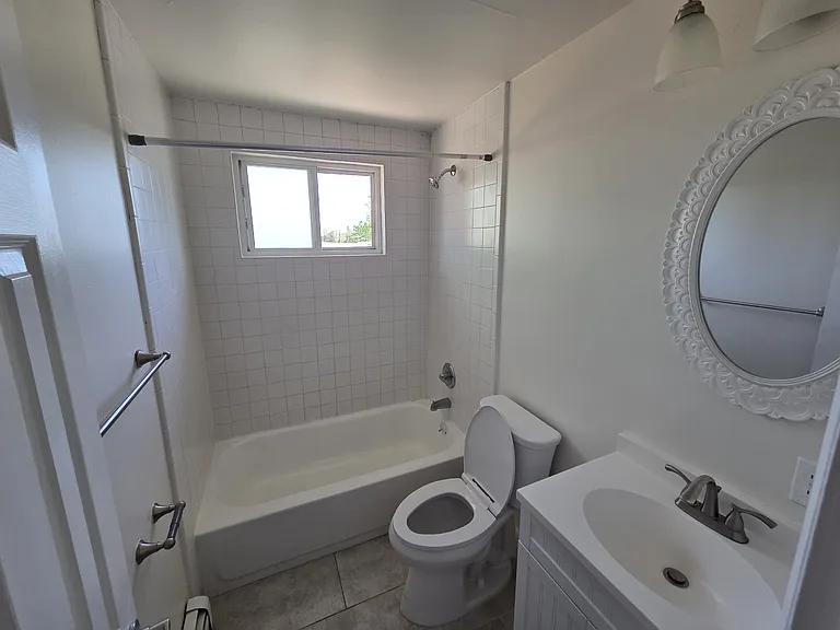 1130 Xanthia St #1138 — Photo 9