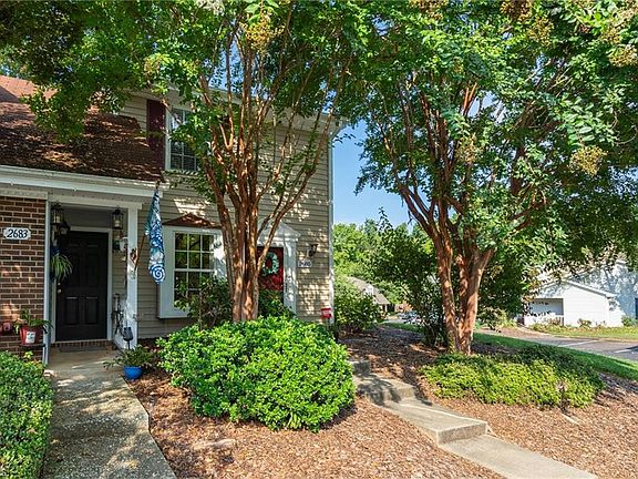 2nd image of 2685 Cottage Pl