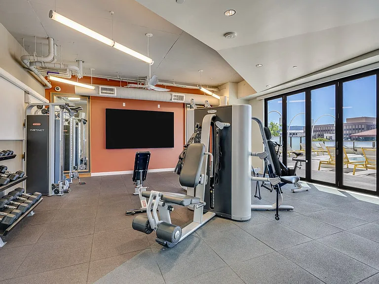 Large screen TVs in Fitness Center
