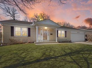 811 Melrose Ct, McHenry, IL 60050