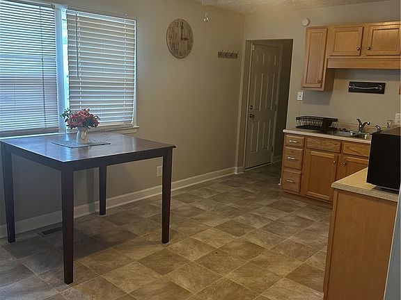 3rd image of 3227 Legion Rd