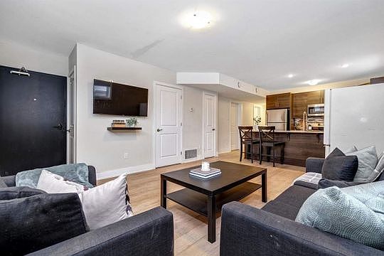 5th image of 149 Henderson Ave #1G-A