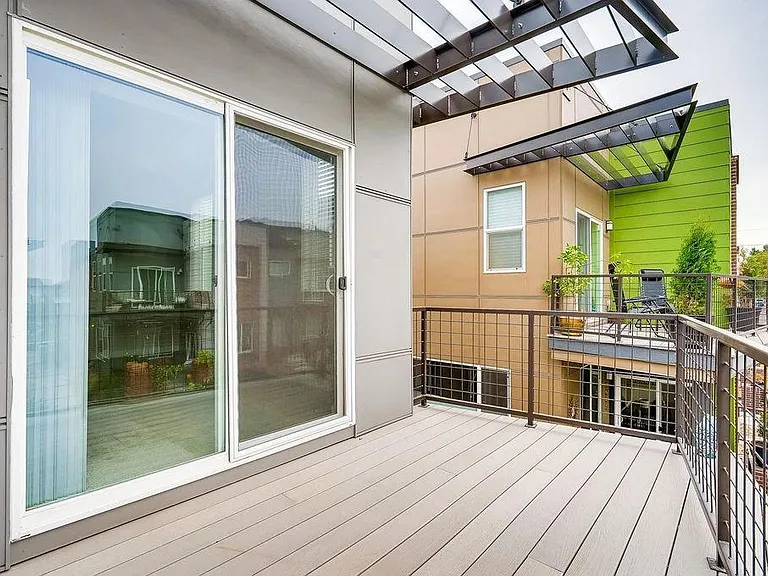 2069 W 67th Pl — Photo 16