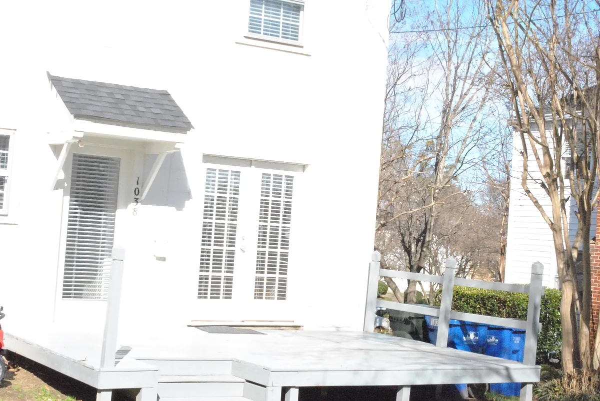 Building Photo - 1038 Nichols Dr