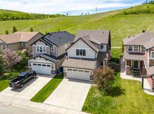 290 E Chaparral Valley Ter SE, Calgary, AB T2X0L8