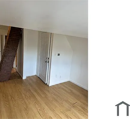 1075 North Ave #3 — Photo 6