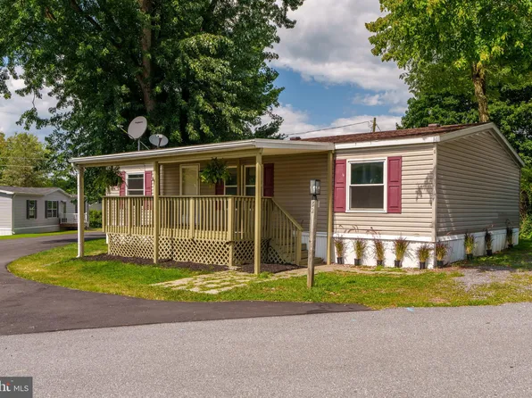 82 Lilac Dr, Honey Brook, PA 19344