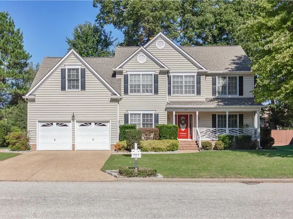 304 Barrington Ln, Yorktown, VA 23693