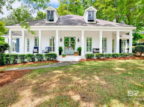 110 Sweetwater Ln, Fairhope, AL 36532