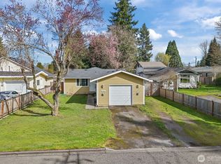 1711 4th Avenue NW, Puyallup, WA