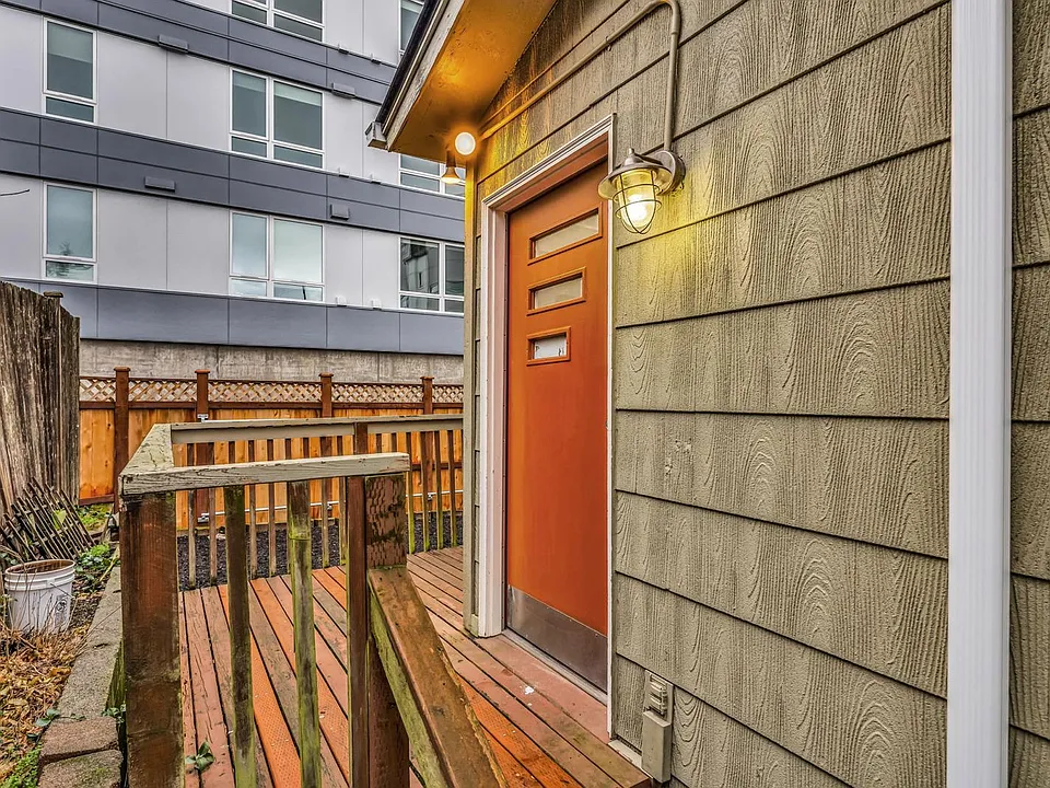 Unit Entrance