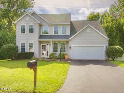 10 Clearwater Court, Halfmoon, NY, 12065