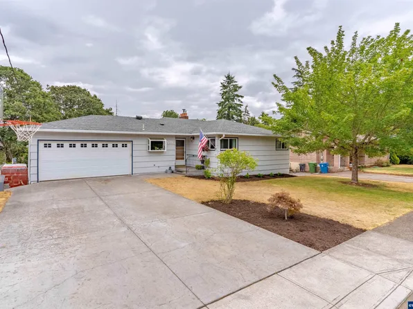 3352 Holiday Dr S, Salem, OR 97302