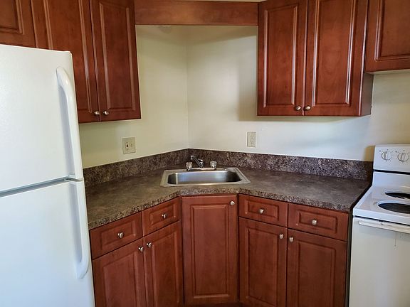 2nd image of 419 SE 19th St APT 3