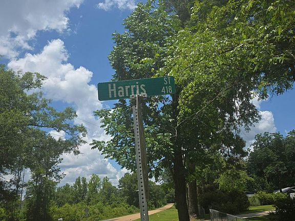 4th image of 112 Harris St