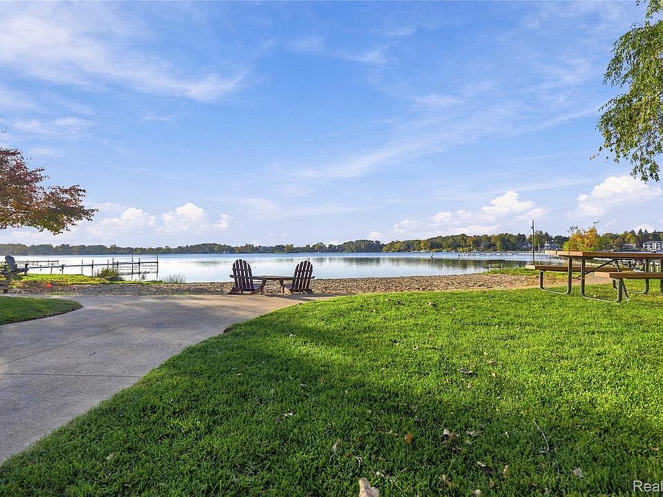 2110 Langham Dr, photo 29