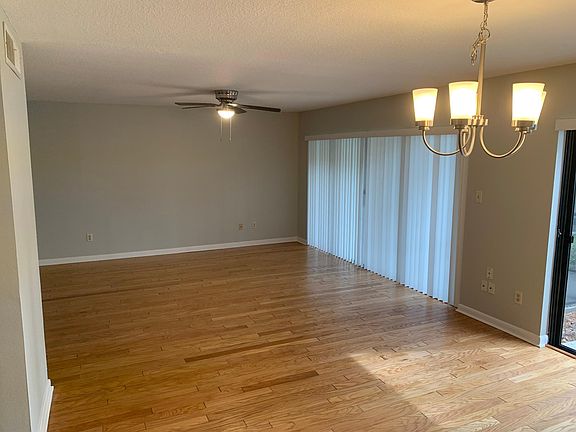 4th image of 813 Westwind Ln
