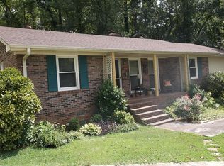 80 Kay St, Hartwell, GA 30643