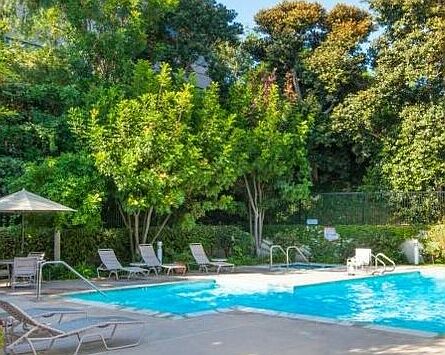 Gated pool/spa/barbecue