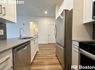 76 Concord Ave #5A, Lexington, MA 02421