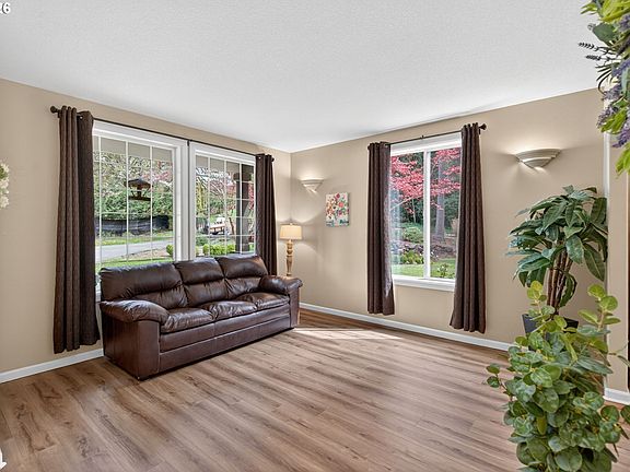 4th image of 22824 NE 254th Ct