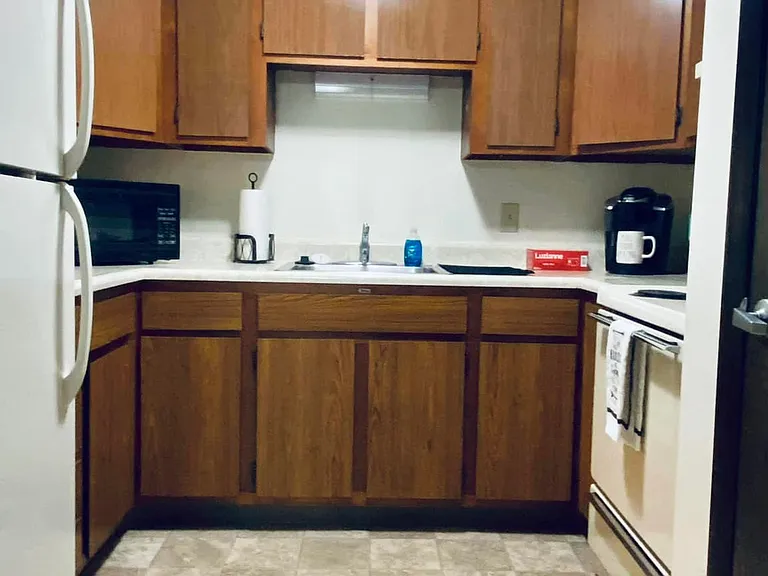 Maryvale Apartments — Photo 1