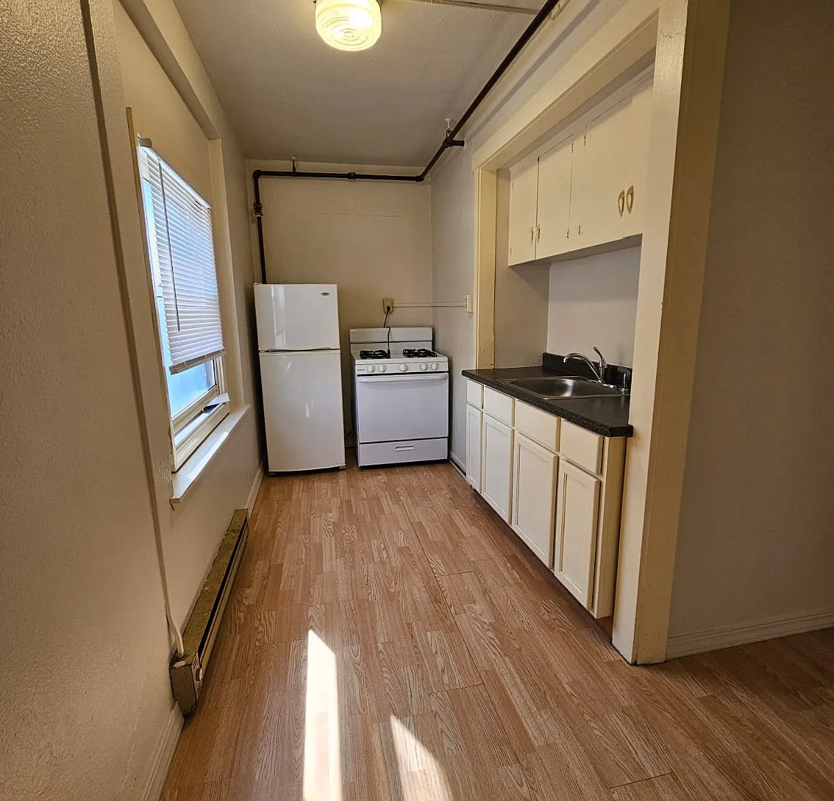 1 Bedroom Apartment On Main Street — Photo 4