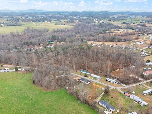 3rd image of 268 Willow Oaks Dr