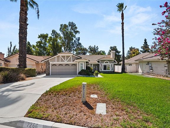 4th image of 7266 Linares Ave