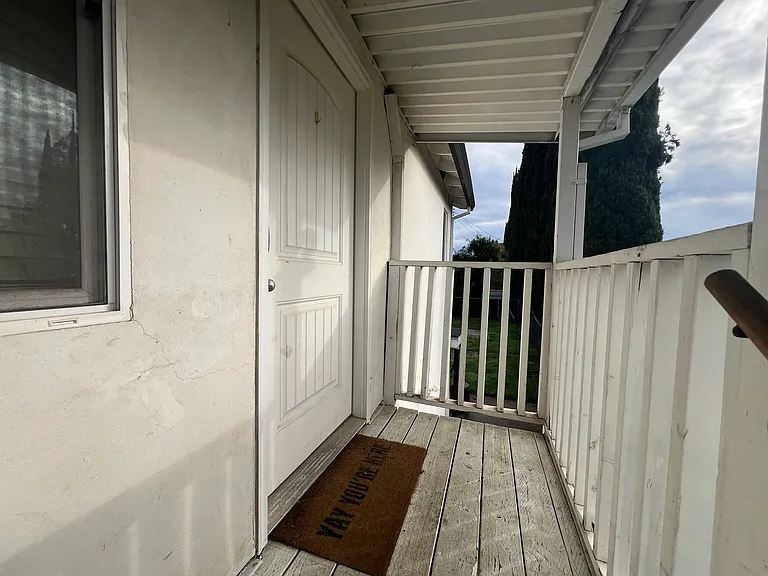 6930 Mariposa Ave #6930 — Photo 3