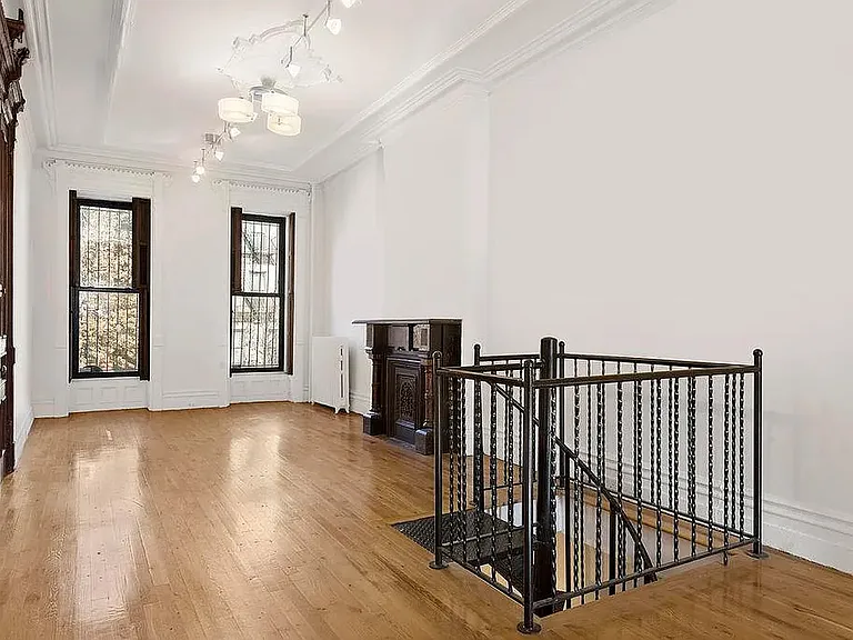 410 Jefferson Ave #1 — Photo 4