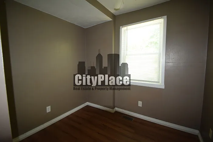 1458 W Congress Ave — Photo 13