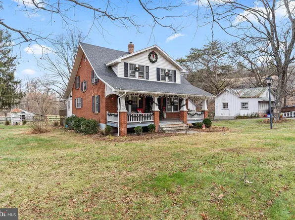 11178 Hedgesville Rd, Hedgesville, WV 25427