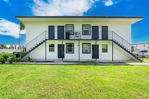 10015 SW 170th Ter #2 Photo 1