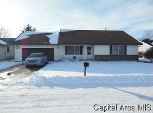 4529 Venetian Dr, Springfield, IL 62703