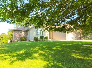 50 Mission Home Rd, Marshfield, MO 65706
