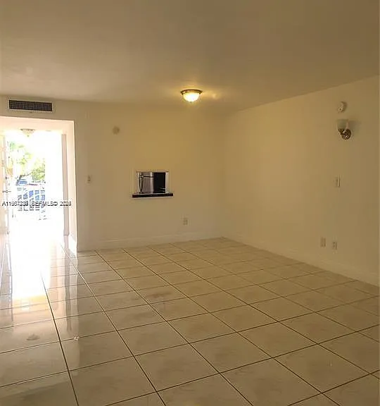 1540 NE 191st St #207 — Photo 5