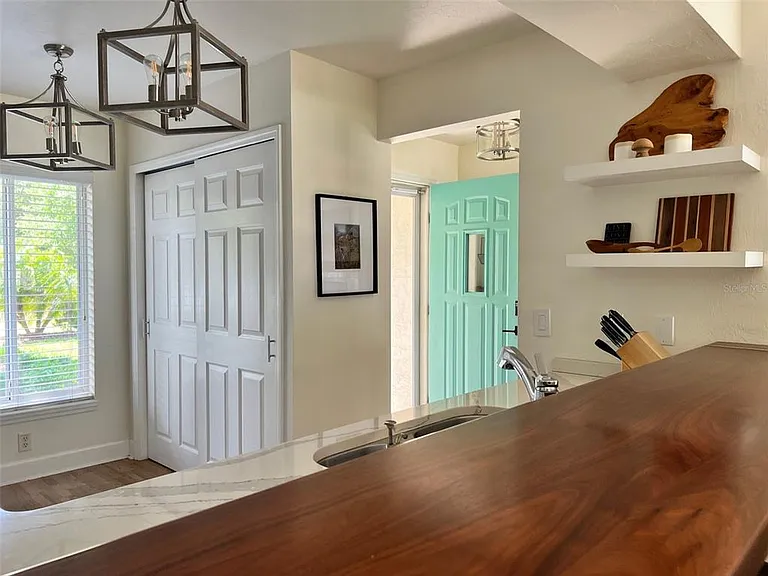 12595 SE Sunset Harbor Rd — Photo 19