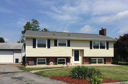1st image of 4439 Harford Cir NW