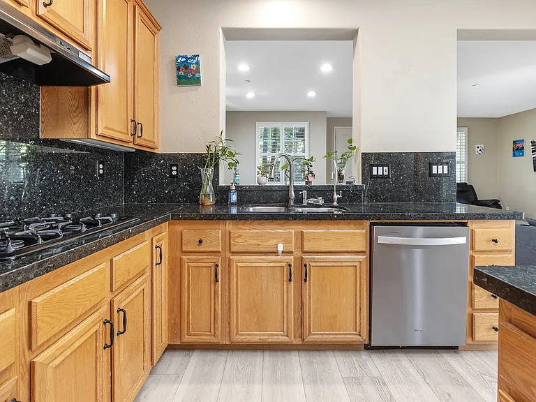 16507 Manassas St — Photo 15