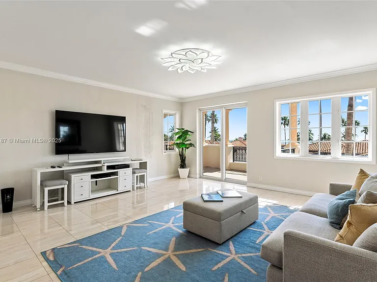 19133 Fisher Island Dr #19133 — Photo 26