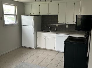 5631 1/2 Parker St, Omaha, NE 68104