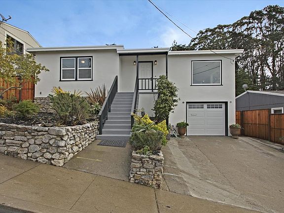 2nd image of 5 Cragmont Ct