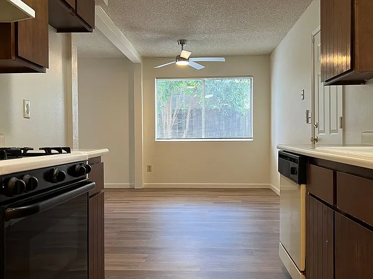 7120 Van Maren Ln — Photo 2
